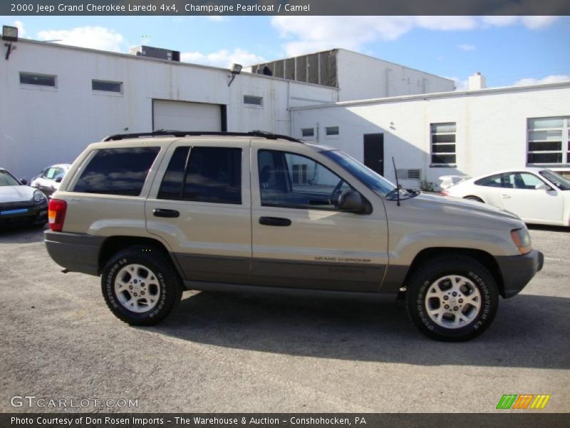 Champagne Pearlcoat / Camel 2000 Jeep Grand Cherokee Laredo 4x4