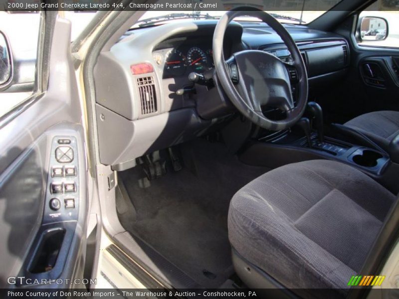 Champagne Pearlcoat / Camel 2000 Jeep Grand Cherokee Laredo 4x4