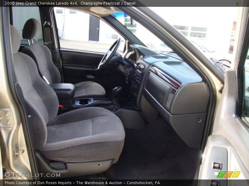 Champagne Pearlcoat / Camel 2000 Jeep Grand Cherokee Laredo 4x4