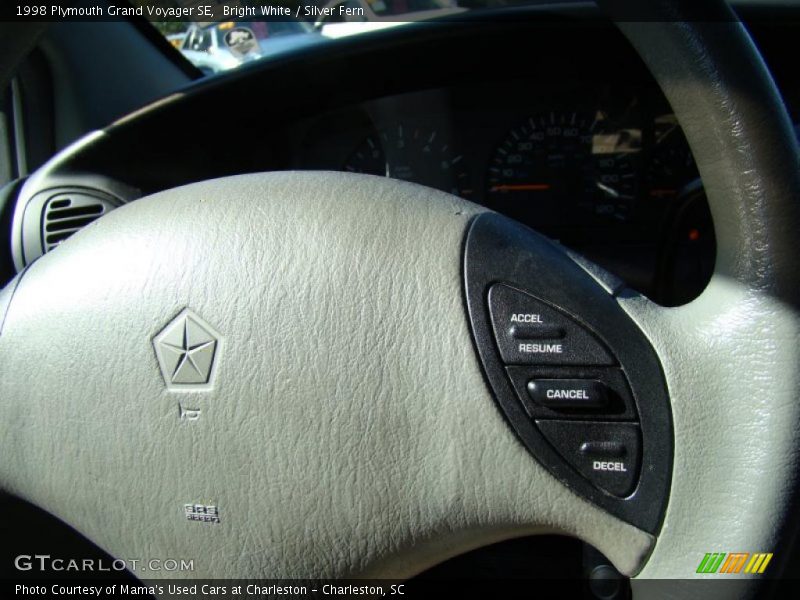 Bright White / Silver Fern 1998 Plymouth Grand Voyager SE