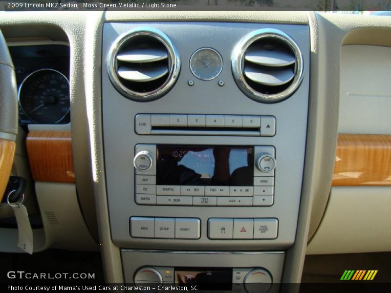 Moss Green Metallic / Light Stone 2009 Lincoln MKZ Sedan