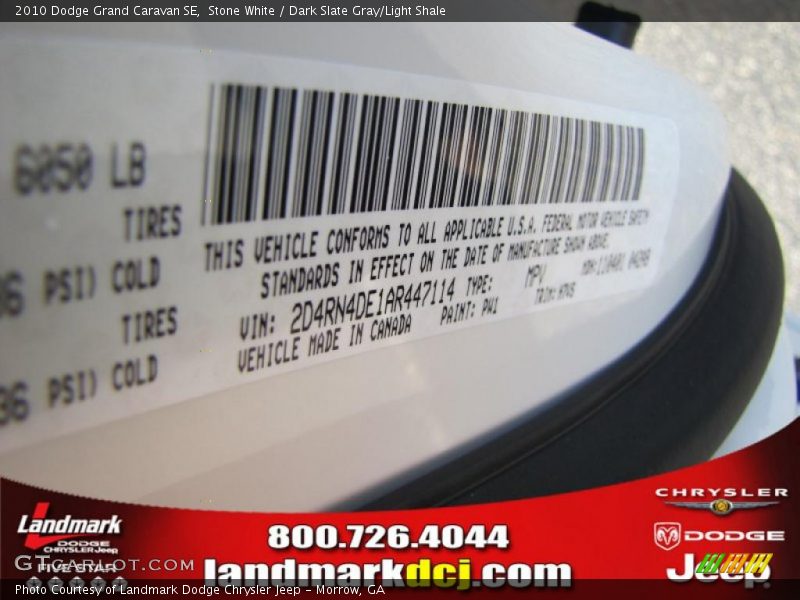Stone White / Dark Slate Gray/Light Shale 2010 Dodge Grand Caravan SE