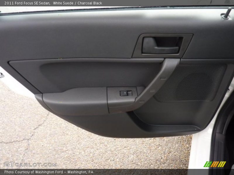 White Suede / Charcoal Black 2011 Ford Focus SE Sedan