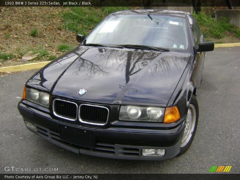 Jet Black / Black 1993 BMW 3 Series 325i Sedan