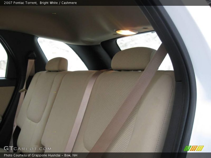 Bright White / Cashmere 2007 Pontiac Torrent