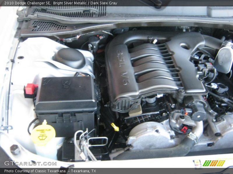 Bright Silver Metallic / Dark Slate Gray 2010 Dodge Challenger SE