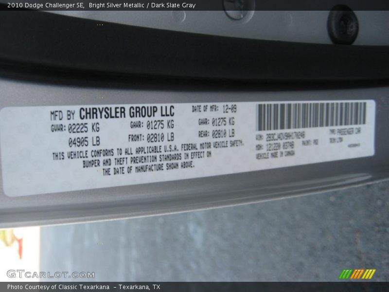 Bright Silver Metallic / Dark Slate Gray 2010 Dodge Challenger SE