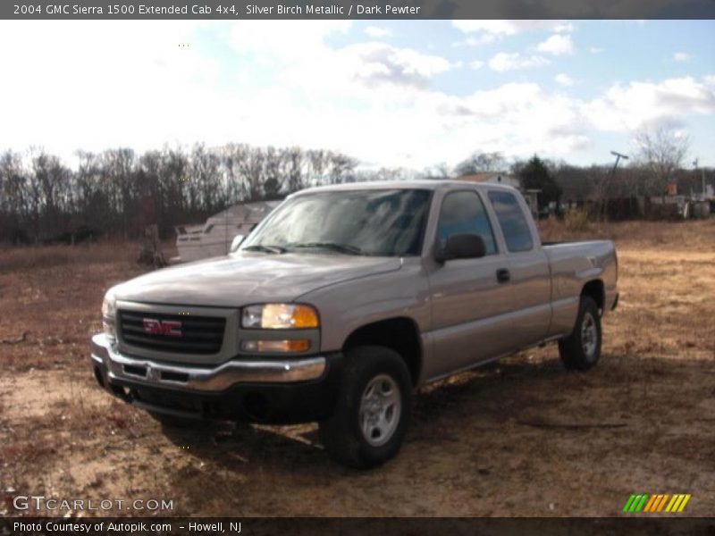 Silver Birch Metallic / Dark Pewter 2004 GMC Sierra 1500 Extended Cab 4x4