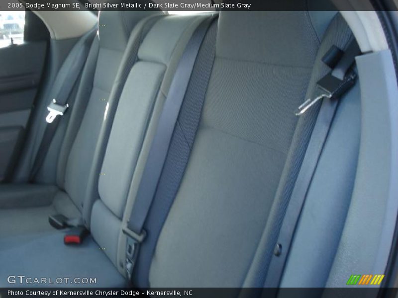 Bright Silver Metallic / Dark Slate Gray/Medium Slate Gray 2005 Dodge Magnum SE