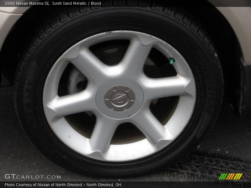 Sunlit Sand Metallic / Blond 2000 Nissan Maxima SE