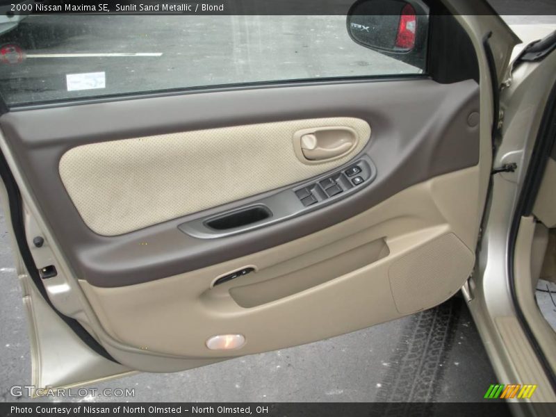 Sunlit Sand Metallic / Blond 2000 Nissan Maxima SE