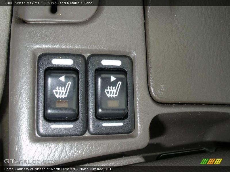 Sunlit Sand Metallic / Blond 2000 Nissan Maxima SE