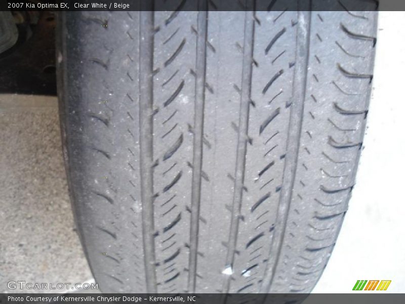 Clear White / Beige 2007 Kia Optima EX