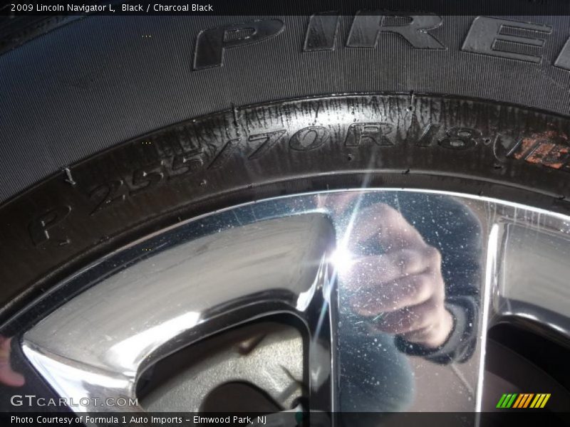 Black / Charcoal Black 2009 Lincoln Navigator L