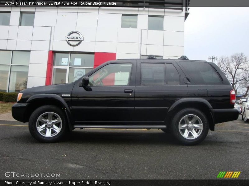 Super Black / Beige 2004 Nissan Pathfinder LE Platinum 4x4