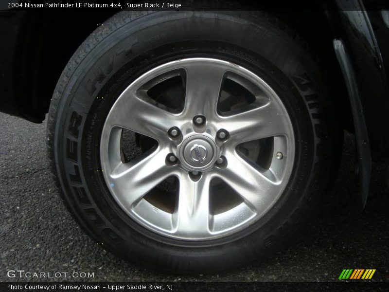 Super Black / Beige 2004 Nissan Pathfinder LE Platinum 4x4