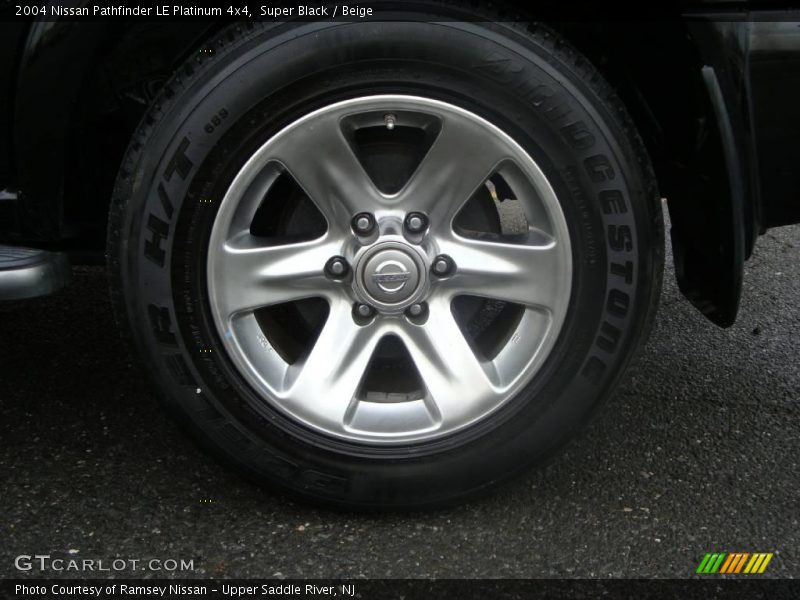 Super Black / Beige 2004 Nissan Pathfinder LE Platinum 4x4