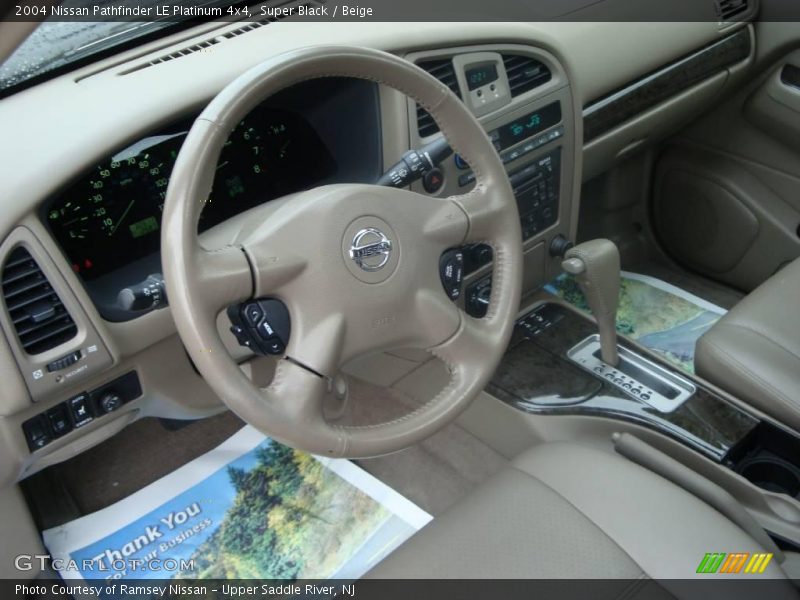 Super Black / Beige 2004 Nissan Pathfinder LE Platinum 4x4