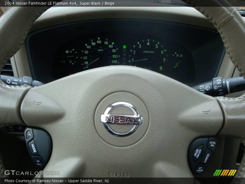 Super Black / Beige 2004 Nissan Pathfinder LE Platinum 4x4