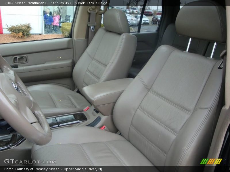 Super Black / Beige 2004 Nissan Pathfinder LE Platinum 4x4