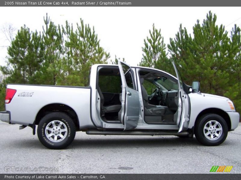  2005 Titan LE Crew Cab 4x4 Radiant Silver