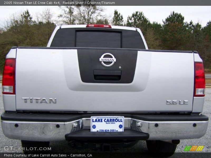 Radiant Silver / Graphite/Titanium 2005 Nissan Titan LE Crew Cab 4x4