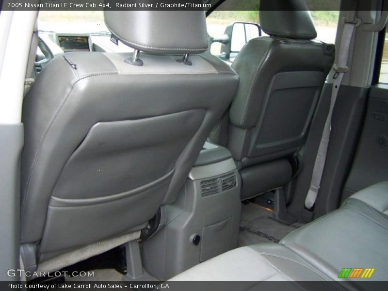 Radiant Silver / Graphite/Titanium 2005 Nissan Titan LE Crew Cab 4x4
