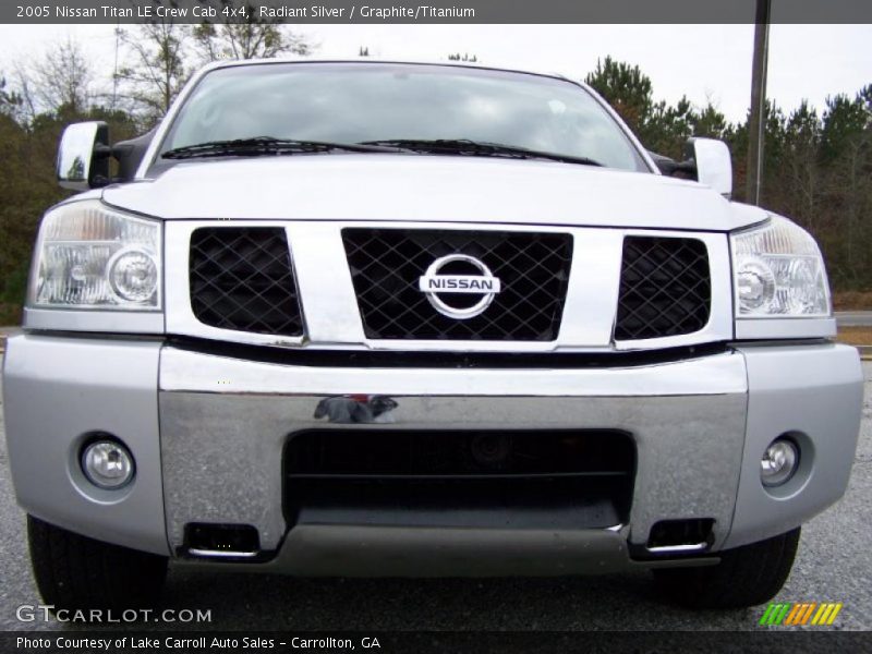 Radiant Silver / Graphite/Titanium 2005 Nissan Titan LE Crew Cab 4x4