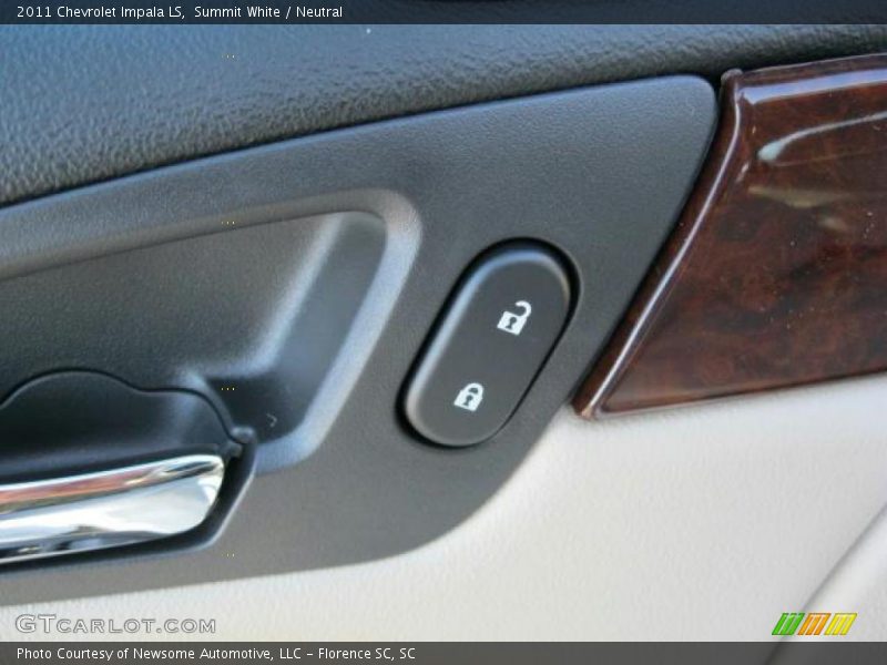 Summit White / Neutral 2011 Chevrolet Impala LS