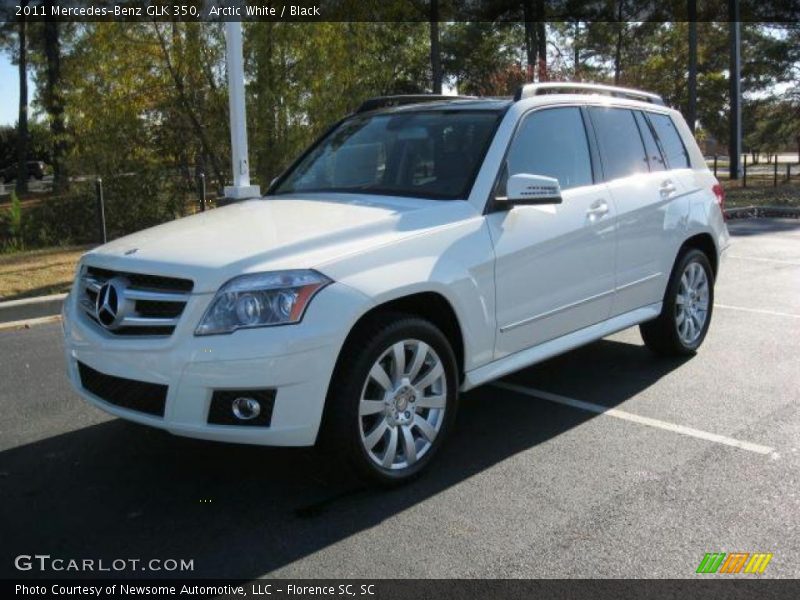 Arctic White / Black 2011 Mercedes-Benz GLK 350