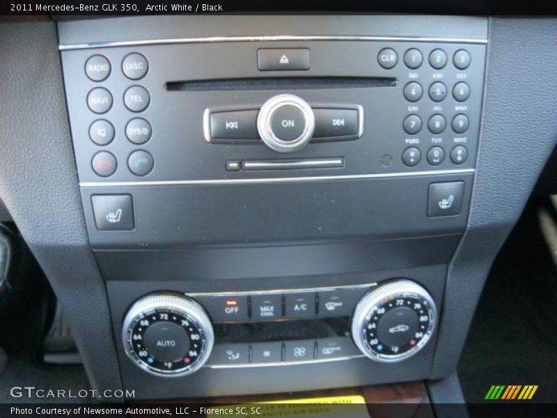 Arctic White / Black 2011 Mercedes-Benz GLK 350
