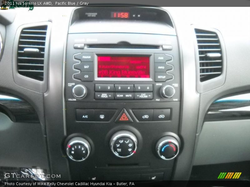 Controls of 2011 Sorento LX AWD