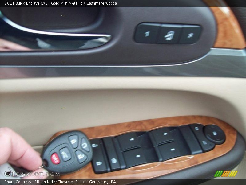 Gold Mist Metallic / Cashmere/Cocoa 2011 Buick Enclave CXL