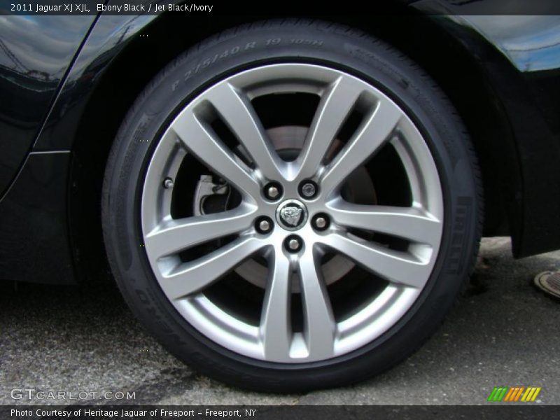  2011 XJ XJL Wheel