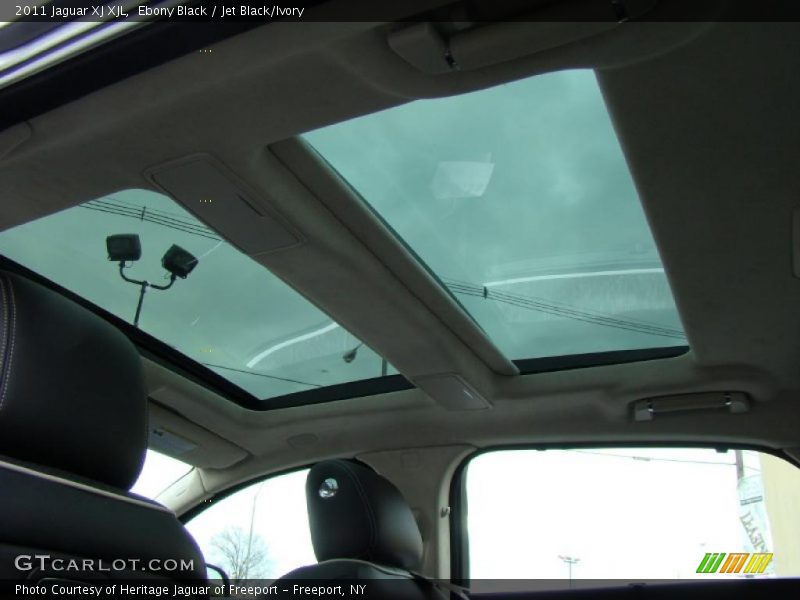 Sunroof of 2011 XJ XJL