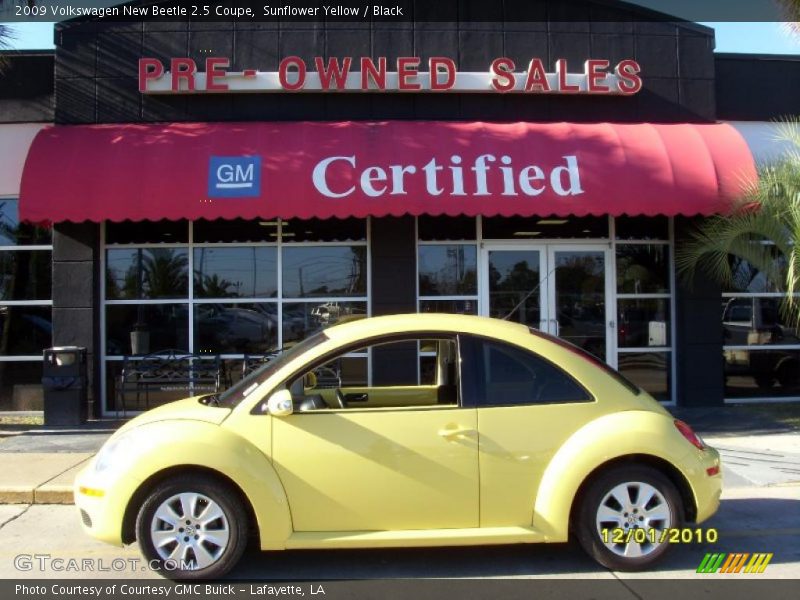 Sunflower Yellow / Black 2009 Volkswagen New Beetle 2.5 Coupe