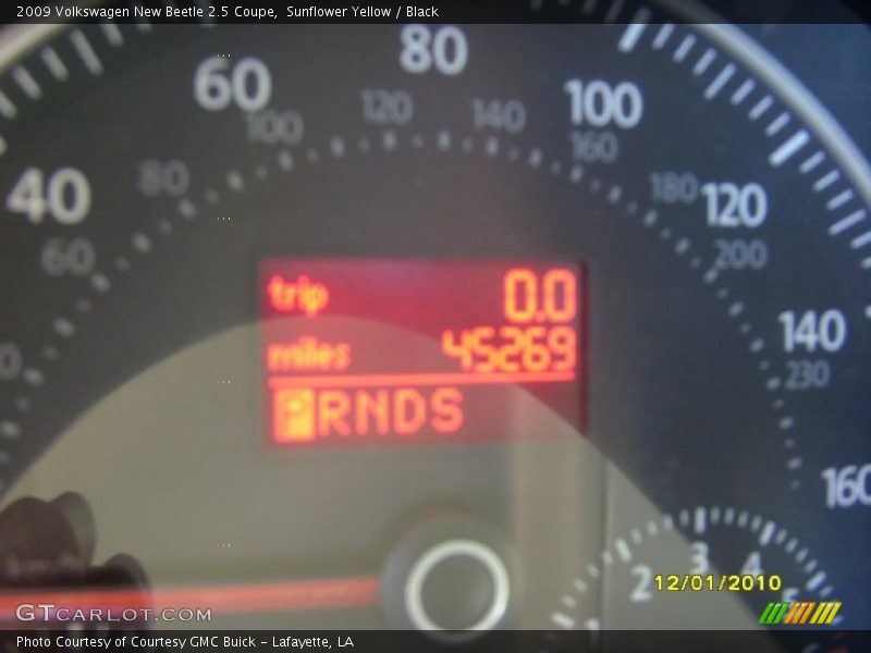 Sunflower Yellow / Black 2009 Volkswagen New Beetle 2.5 Coupe