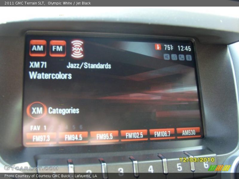 Olympic White / Jet Black 2011 GMC Terrain SLT