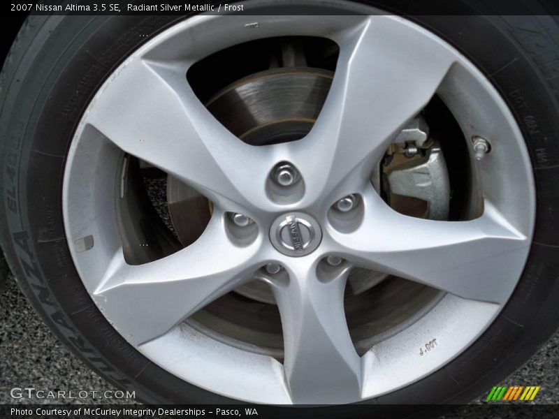 Radiant Silver Metallic / Frost 2007 Nissan Altima 3.5 SE