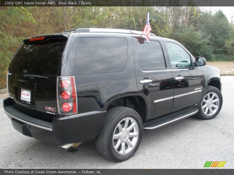 Onyx Black / Ebony 2009 GMC Yukon Denali AWD