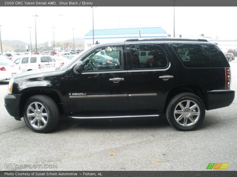 Onyx Black / Ebony 2009 GMC Yukon Denali AWD