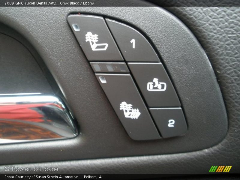 Onyx Black / Ebony 2009 GMC Yukon Denali AWD