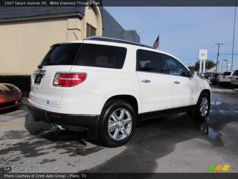 White Diamond Tricoat / Tan 2007 Saturn Outlook XR