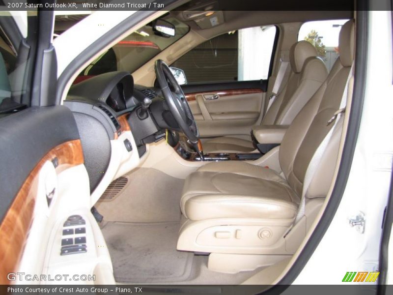 White Diamond Tricoat / Tan 2007 Saturn Outlook XR