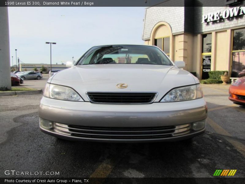 Diamond White Pearl / Beige 1998 Lexus ES 300