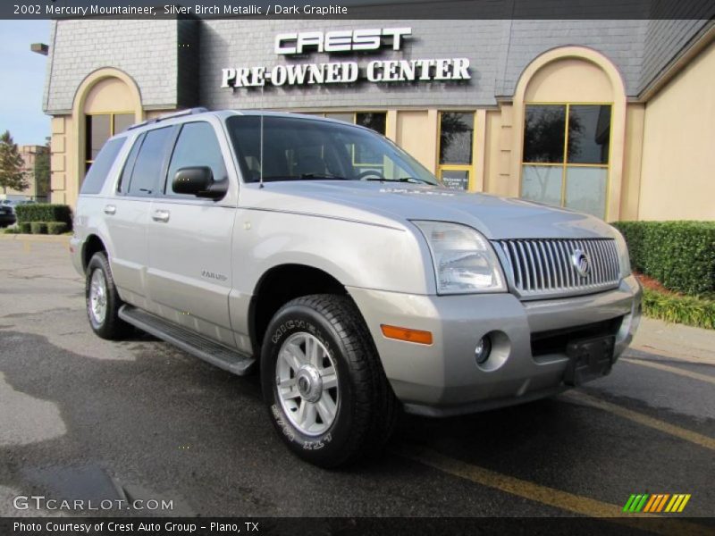 Silver Birch Metallic / Dark Graphite 2002 Mercury Mountaineer