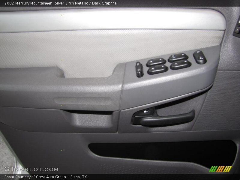 Silver Birch Metallic / Dark Graphite 2002 Mercury Mountaineer