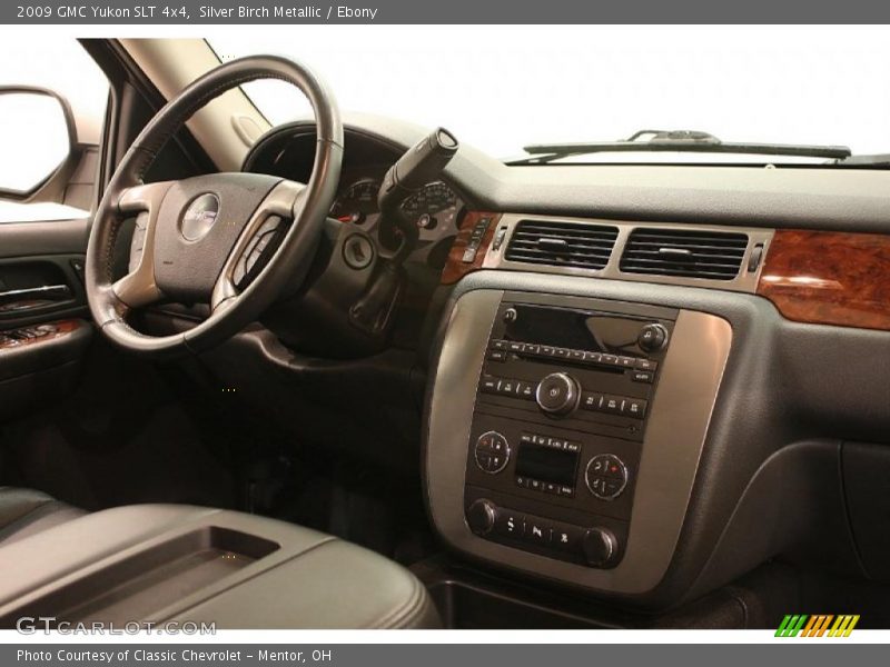 Silver Birch Metallic / Ebony 2009 GMC Yukon SLT 4x4