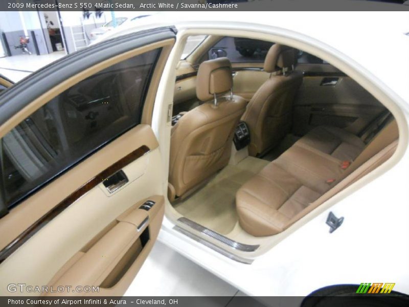 Arctic White / Savanna/Cashmere 2009 Mercedes-Benz S 550 4Matic Sedan