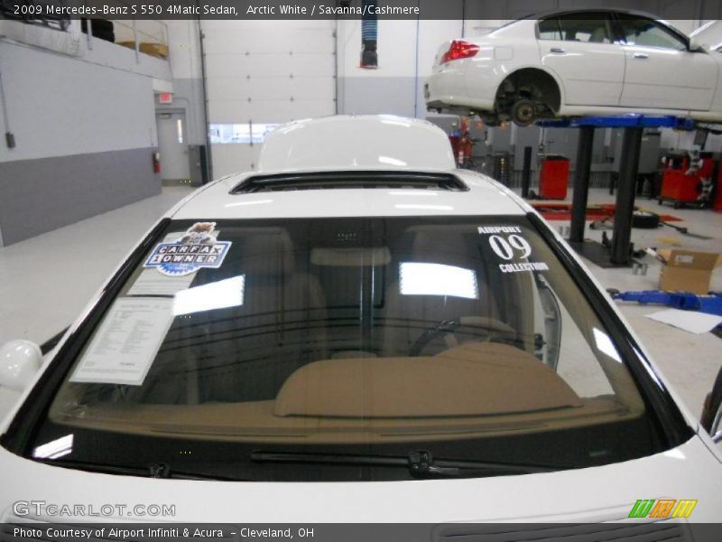 Arctic White / Savanna/Cashmere 2009 Mercedes-Benz S 550 4Matic Sedan